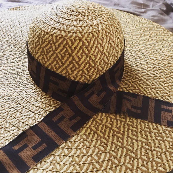 You fine fine beach hat